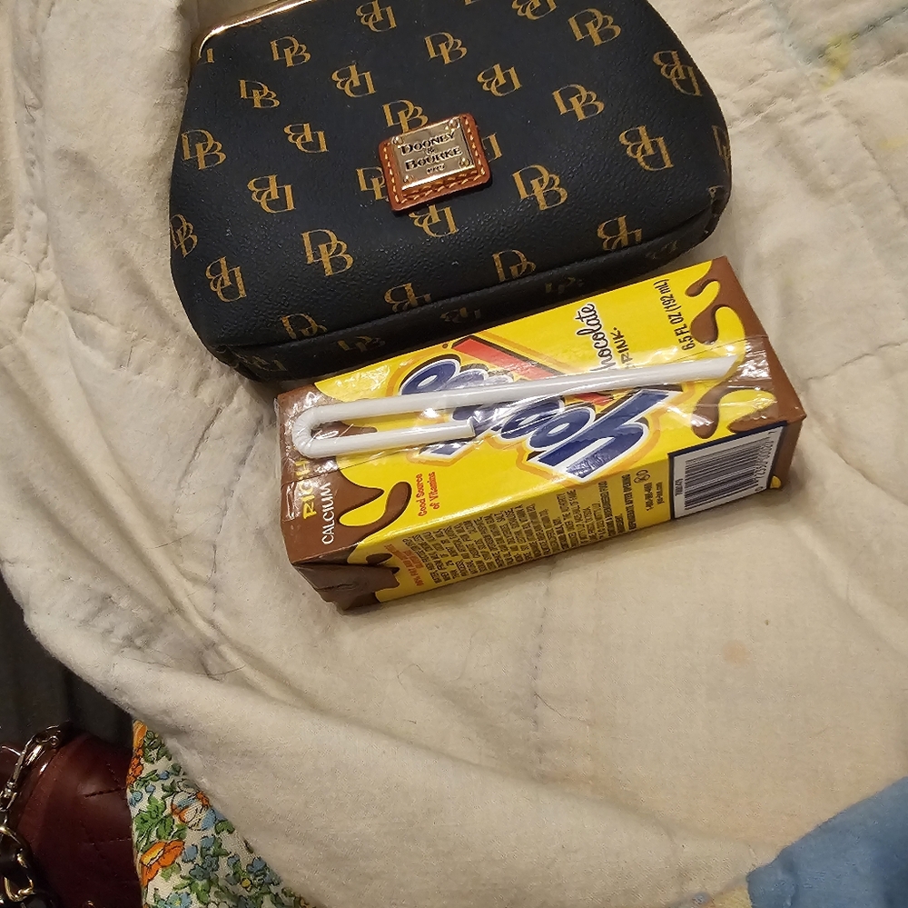 Dooney & Bourke Cin Purse Credit Card Holder - Picture 6 of 7